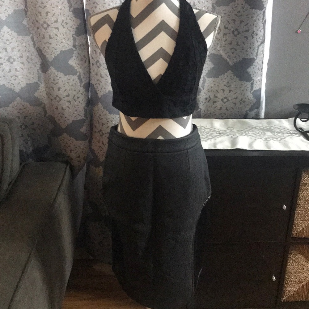Black faux leather mid skirt - Picture 3 of 4